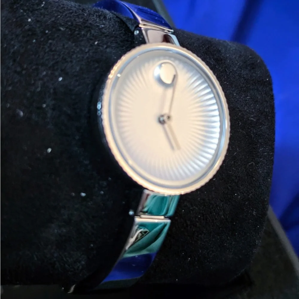 Movado Edge 28mm Swiss Made Women's Bracelet Watch Box and Papers